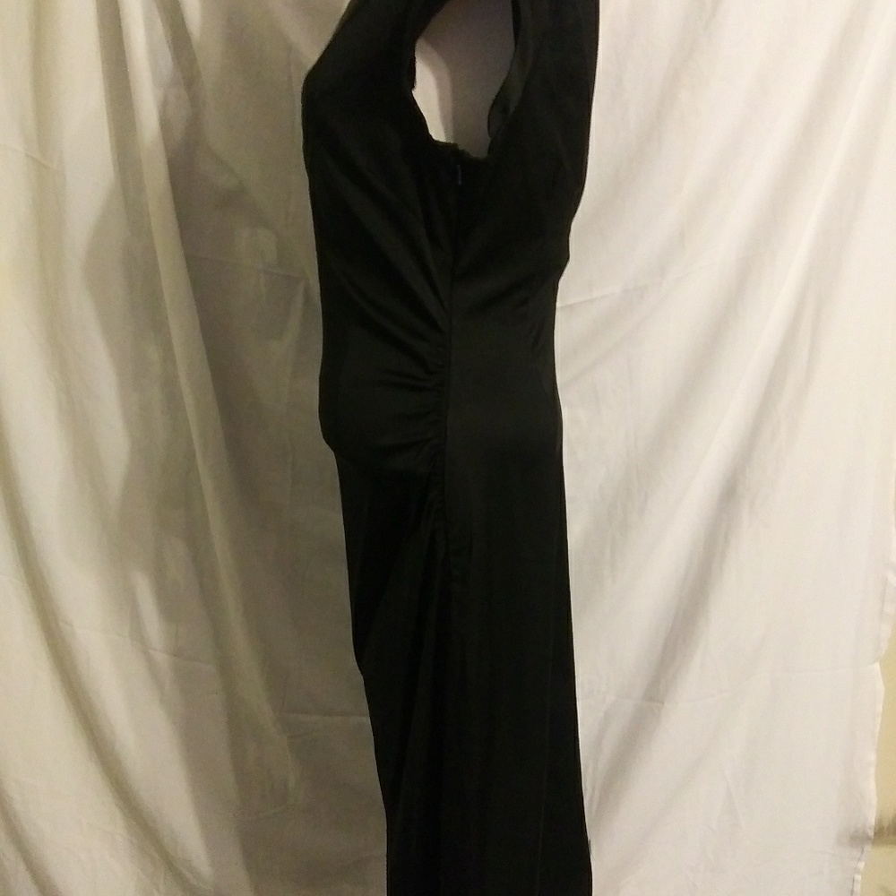 Dress - Picture 6 of 8